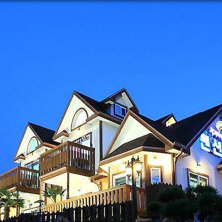 נמהא Rainbow Hill Pension מראה חיצוני תמונה