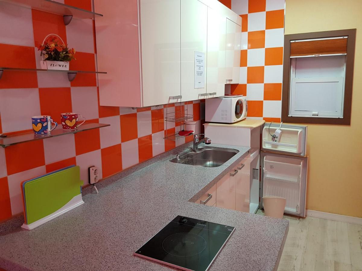 נמהא Rainbow Hill Pension מראה חיצוני תמונה