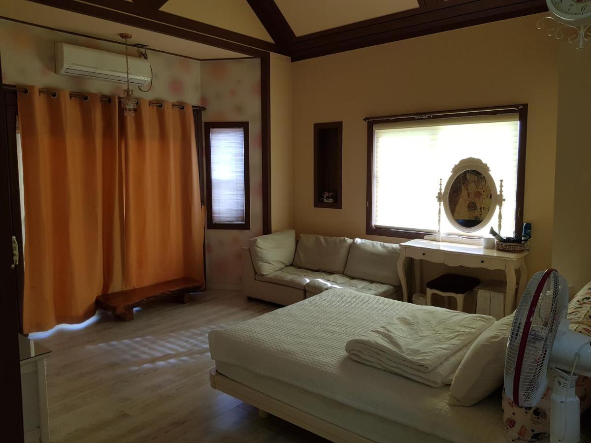 נמהא Rainbow Hill Pension מראה חיצוני תמונה